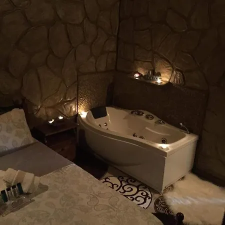 To Konaki Μέση Συνοικία Τρικάλων