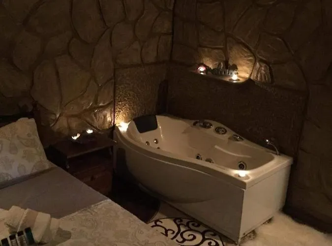 To Konaki Synikia Mesi Trikalon