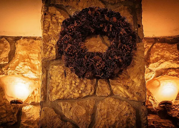 別荘 To Konaki Synikia Mesi Trikalon